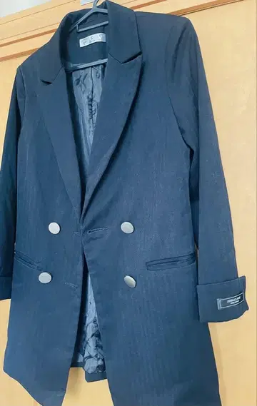 DENIM & CLASSIC 블랙 테일러드 자켓