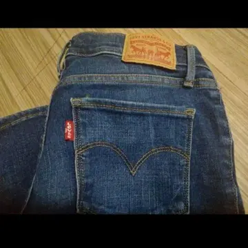 LEVI'S