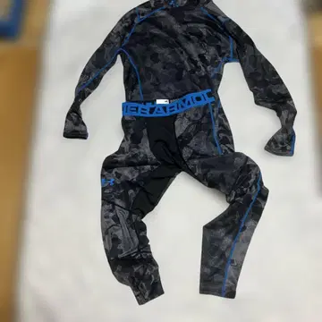 UNDER ARMOUR 카모 패턴 롱 슬리브 레깅스 스패츠