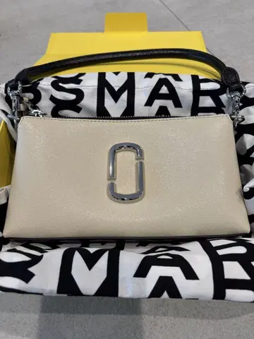 MARC JACOBS 아이보리 블랙 숄더백