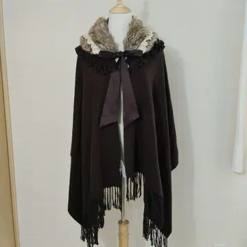 퍼 포함 대형 스톨 브라운