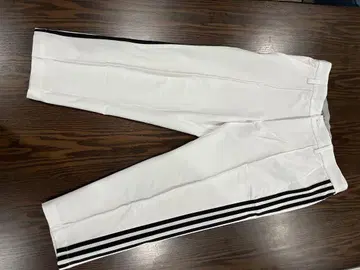 adidas 화이트 스트라이프 팬츠