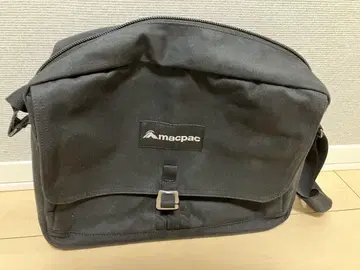macpac 블랙 숄더백