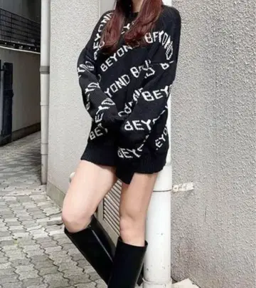 GYDA BEYOND 로고 긴팔 니트