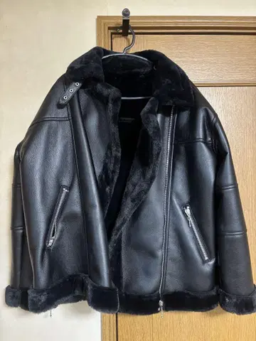 블랙 에코 무스탕 라이더스