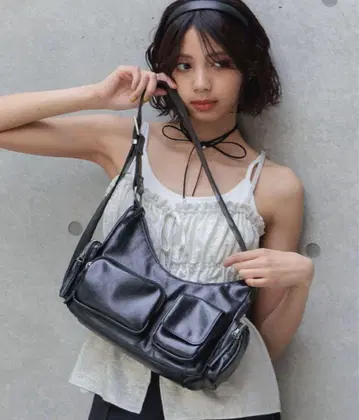 PAGEBOY 아웃포켓 BAG 블랙
