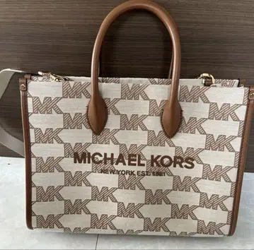 MICHAEL KORS 미디엄 토트백 MK 로고 베이지