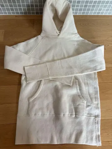 DRESSTIERIOR 제너레이트 후드티 후드 부착