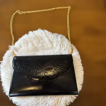 HANAE MORI 하나에모리 숄더백 가죽 골드 체인 나비