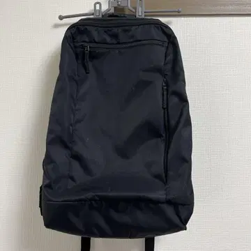 무인양품 어깨 부담을 줄이는 발수 비즈니스 럭색
