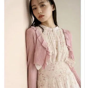 단시간 1회 착용 SNIDEL 스나이델 시어 프릴 가디건 핑크