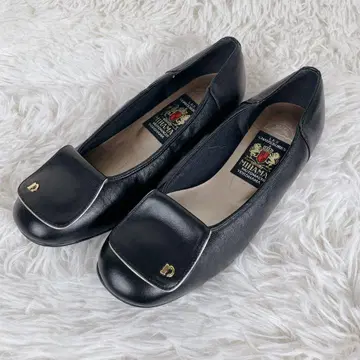 MIHAMA 블랙 가죽 플랫슈즈 펌프스 24cm