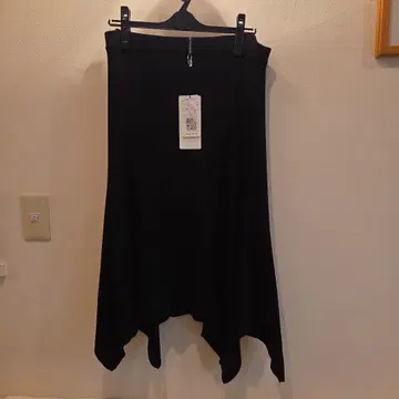 HIROKO KOSHINO 블랙 플레어 스커트 M (기간 한정)