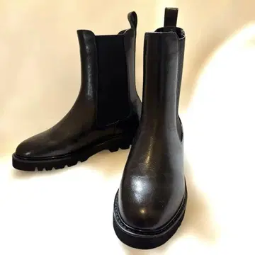 컨디션 최상 시착만 한 상품 SLOBE IENA 사이드 고어 블랙