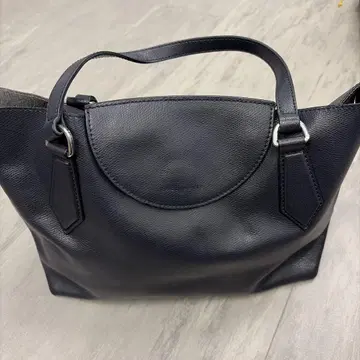 COCCINELLE 이탈리아 네이비 가죽 백 수험 연습 학교