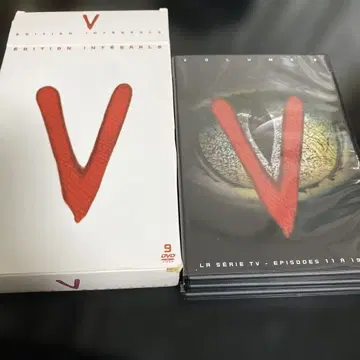 V: The Complete Series DVD 9장