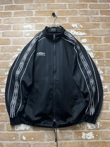 90s 엄브로 UMBRO 트랙 자켓 저리 블랙 자수 y2k