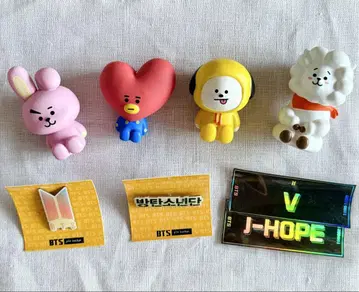 BT21 피규어 핀 배지
