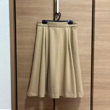 노리즈 베이지 스커트