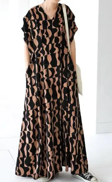 안티카 모드 올 패턴 롱 원피스 맥시 원피스
