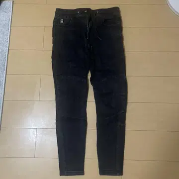 G-STAR RAW 다크 그레이 슬림핏 데님