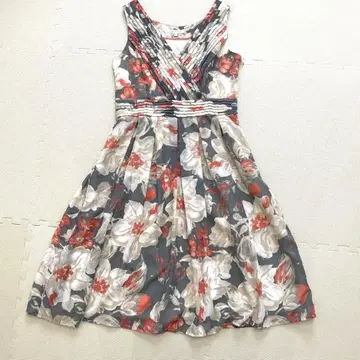 LAURA ASHLEY 로라 애슐리 꽃무늬 롱 원피스