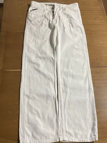 D&G 스트레이트 데님 화이트 데미지