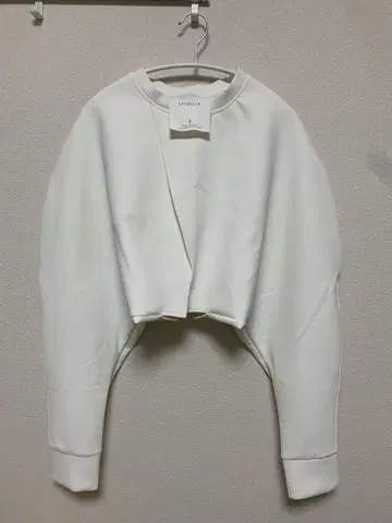 CHUCLLA 짧은 기장 트레이닝복