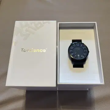 Tendence 블랙 아날로그 손목시계 박스 포함