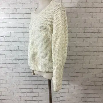 10.16 t646 테치치치라스 스웨터 긴팔 둥근넥 니트 숏 기장