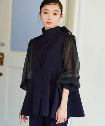 [ 미사용 새상품 ] 루이 루에 부티크 페플럼 셋업 M 네이비