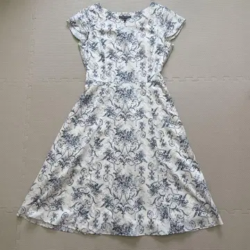 LAURA ASHLEY 꽃무늬 반팔 무릎 기장 원피스 사이즈 11