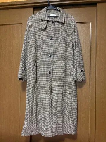 체크 무늬 롱 코트 노카라
