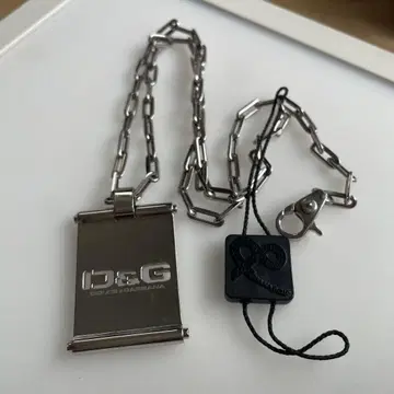 D&G 롱 목걸이