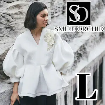 SMILE ORCHID 꽃 모티브 V넥 벌룬 소매 상의 블라우스