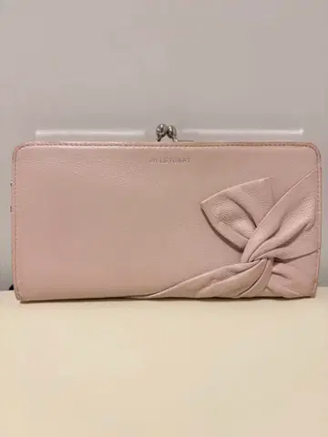 질 스튜어트 핑크 가죽 장지갑