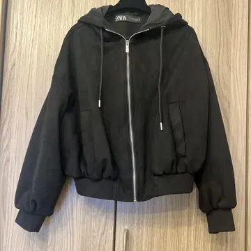 ZARA 스웨이드 원단 블랙 후드 부착 자켓 S