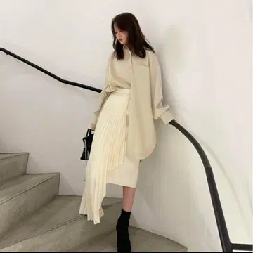 르쉘블루 비대칭 플리츠 스커트 나구모 후우카