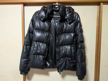 TATRAS 블랙 후드 부착 다운 자켓