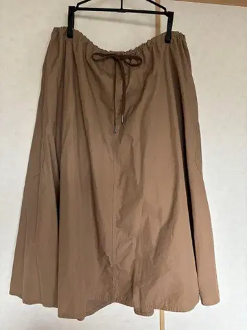 le glazik 플레어 개더 스커트