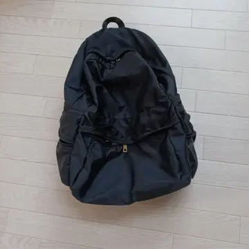 블랙 나일론 백팩