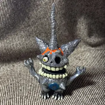 Turn Up Toys GARO BUGBUG BJ 도금 실버
