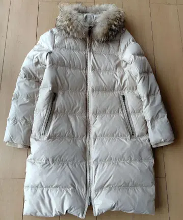 어반 리서치 써니 라벨 퍼 부착 다운 코트