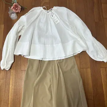 요리 화이트 블라우스 프리 사이즈
