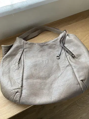 GIANNI CHIARINI 베이지 가죽 핸드백