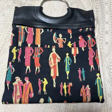 컬러풀 여성 실루엣 토트백