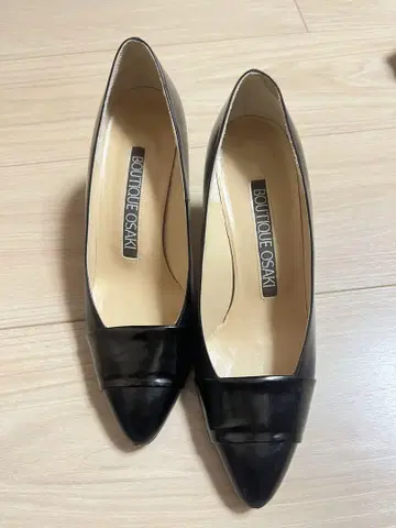 BOUTIQUE OSAKI 블랙 펌프스 22.5