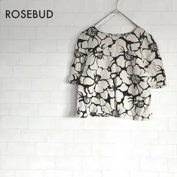 ROSEBUD 리투아니아 린넨 꽃무늬 반팔 상의