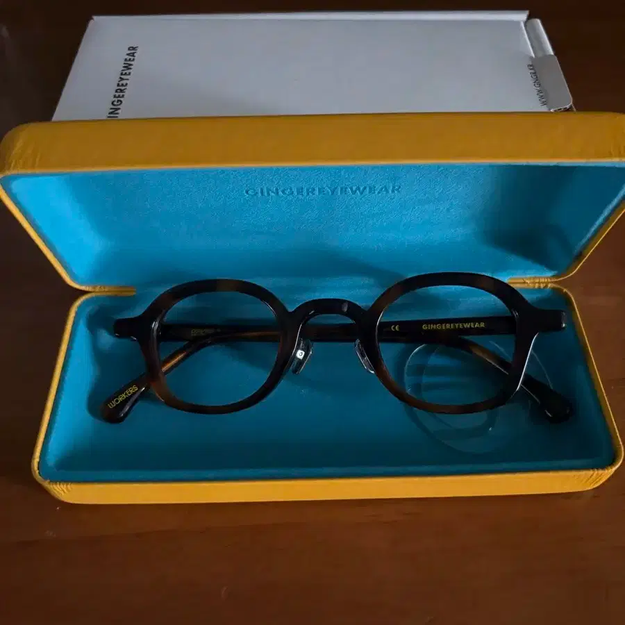 GINGER EYEWEAR BAKERBOLD Ginger Eyewear