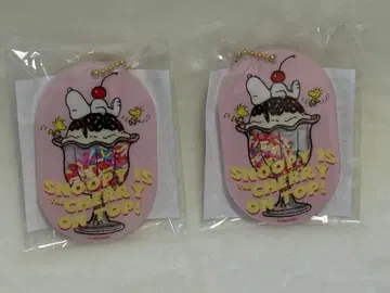 새상품 PLAZA SNOOPY CHERRY ON TOP 키링 참
